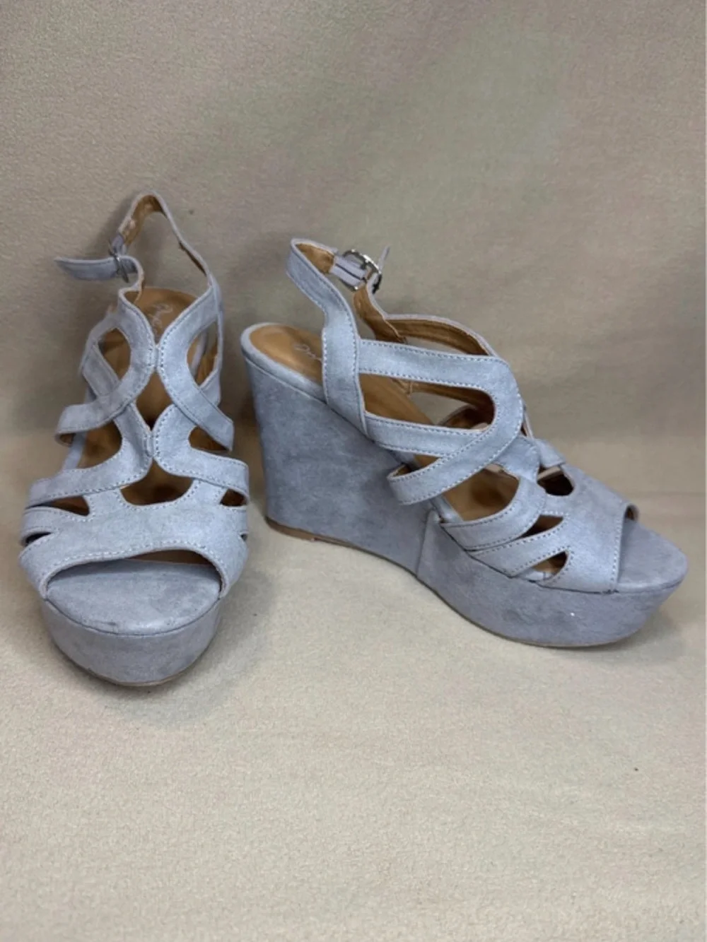 Qupid Light Gray Suede Strappy Wedge Sandals